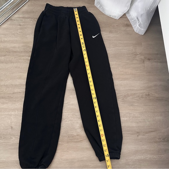 Nike Black Sweatpants Sportswear - Picture 2 of 10